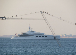 У берегов Анапы заметили суперъяхту стоимостью десятки миллионов долларов