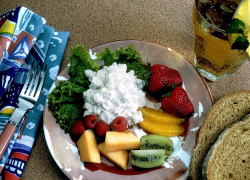 В одном твороге-плесень, другой c кишечной палочкой: что покупают анапчане в магазинах