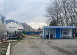 После трагедии в Дагестане в Анапе проверят законность размещения заправки у жилого дома