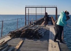 Пирс на Центральном пляже Анапы реконструируют 