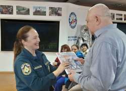 Анапскому обществу слепых подарили книги