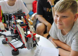 Без зубрежки и нудных уроков: школьникам Анапы предложат инновационные IT-курсы