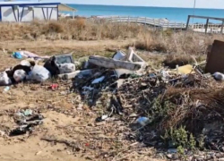 Кемпинг "Жара" под Анапой вновь завален мусором: куда смотрят арендаторы