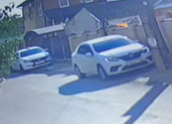 В Супсехе мужчина угнал автомобиль и украл из него мобильный телефон