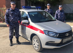 В Анапе росгвардейцы потушили пожар в продуктовом магазине