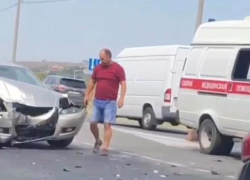 Прямо сейчас! В Анапе скорая помощь попала в ДТП