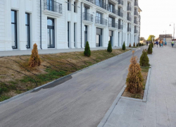 Новая набережная в Анапе «сохнет» на глазах