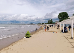 Ледяное море у берегов Анапы отпугнуло отдыхающих