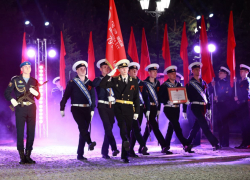 В годовщину присвоения Анапе почетного звания к стеле города возложили Гирлянду славы