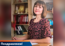 Дорогую и уважаемую Анастасию Ивановну КОЛЕСНИКОВУ поздравляем с Днём учителя!