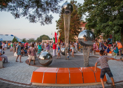 13 июня 2015 года был открыт фонтан «Жемчужина Анапы»