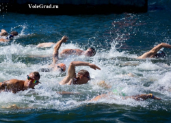 В Анапе пройдет чемпионат России на открытой воде. Дистанции: 5, 10 и 16 км.