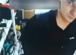 Полиция поймала двух анапчан, укравших более 90 тысяч рублей с банковской карты