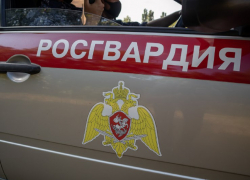 В Анапе пьяный мужчина разбил стекло чужого автомобиля, чтобы уехать на нём в Краснодар