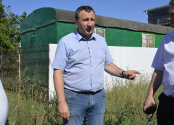 Леонид Красноруцкий проверил строительство соцобъектов в Супсехе под Анапой