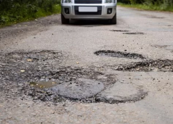 ЖКХ и плохие дороги – аначане чаще других обращались с жалобами в Центр управления регионом