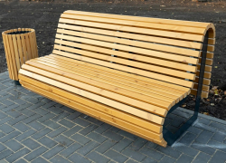 На закупку скамеек и урн в Анапе выделяют еще более 2,3 млн рублей