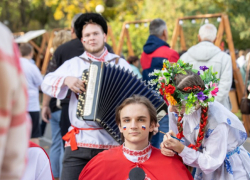 Анапчане празднуют День народного единства