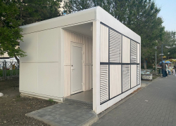 Мэрия Анапы ищет компанию для обслуживания бесплатных туалетных модулей в 2023 году