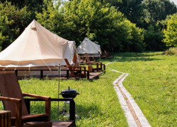 Гламурный отдых по-анапски: Краснодарский край стал самым популярным регионом России для глэмпинга