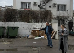 Первый замглавы Анапы проверил городские улицы и раскритиковал УК