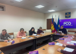 У гимназии на улице Ленина застройщики захламили территорию
