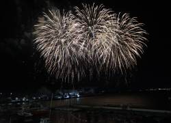 Салют в Анапе в День защитника Отечества: каким он был