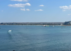 В Международный день левшей в Анапе солнечно