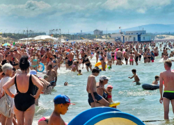 Чистейшее и красивейшее: море в Анапе продолжает радовать отдыхающих