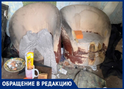 Бомжи оккупировали заброшенное здание на улице Промышленной в Анапе