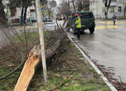 В Анапе объявили штормовое предупреждение: стихия вновь обрушилась на город
