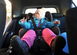 Сотрудники ГИБДД в Анапе проводят проверку условий перевозки детей