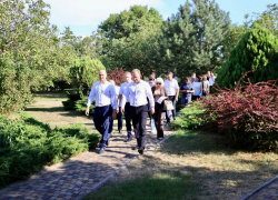 Чтобы парк не стал бомжатником: в «Ореховой роще» Анапы сохранят ограждение