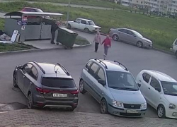 Похищенный мусорный контейнер в Анапе вернули на прежнее место