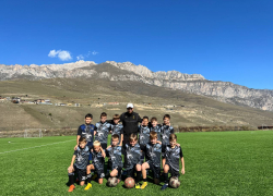 Детская футбольная команда Анапы вошла в лидеры на соревнованиях в Северной Осетии 