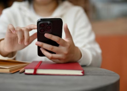 У школьников Анапы заберут смартфоны: в Госдуме настаивают на запрете 
