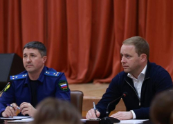 Газификация и вывоз мусора: с какими вопросами жители Джигинки обратились к мэру Анапы