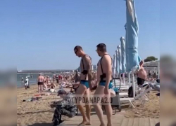 Спасатели в Анапе поразили своим видом туристов и местных жителей