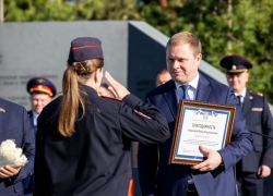 Мэр Анапы Василий Швец поздравил полицейских с профессиональным праздником