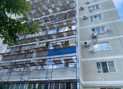 На улице Крымской в Анапе идёт капремонт многоквартирных домов 