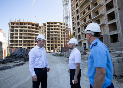 Бывший "проблемный" дом на Парковой в Анапе активно достраивают