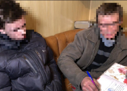 Двое школьников готовили теракты в образовательных учреждениях Керчи
