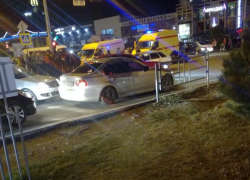 Сегодня вечером, 22 декабря, в Анапе на Анапском шоссе сбили байкера