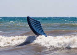 В Анапе купаться на матрасах и кругах по-прежнему запрещено