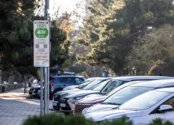 В Анапе платные парковки станут бесплатными 