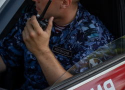 В Анапе росгвардейцы задержали подозреваемых в краже из местного гипермаркета