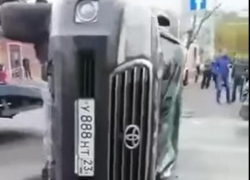  Эвакуаторщики разбили вдребезги машину за 5 миллионов: анапчанин прислал видео в редакцию