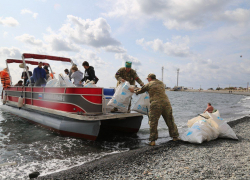 На Утрише под Анапой прошел масштабный субботник с участием более 400 волонтеров
