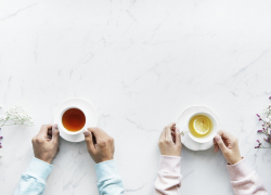 Некоторые врачи утверждают, что при простуде традиционный чай с лимоном не помогут