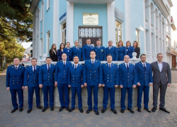 Мэр города поздравил работников прокуратуры Анапы